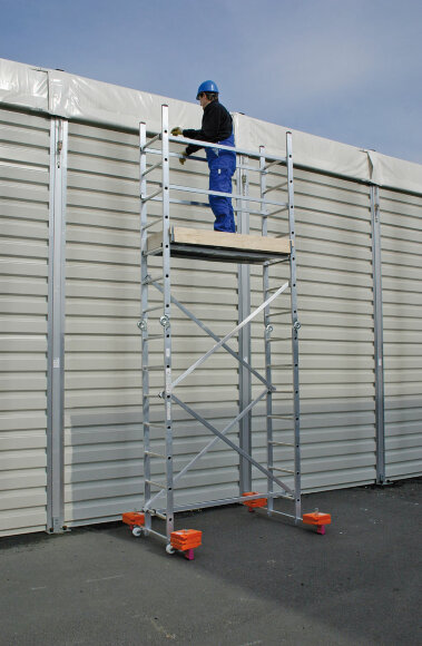 Шарнирные подмости CORDA в комплекте, пример использования Шарнирные подмости CORDA в комплекте, пример использования