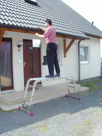 Универсальная шарнирная лестница CORDA, пример использования