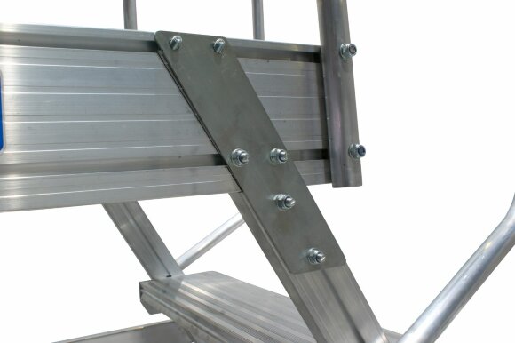 Односторонняя передвижная лестница CORDA с площадкой, особенности продукта