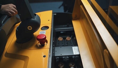 Электроштабелер Xilin CDDK10 / CDDK12 / CDDK15 Электроштабелер Xilin CDDK10 / CDDK12 / CDDK15