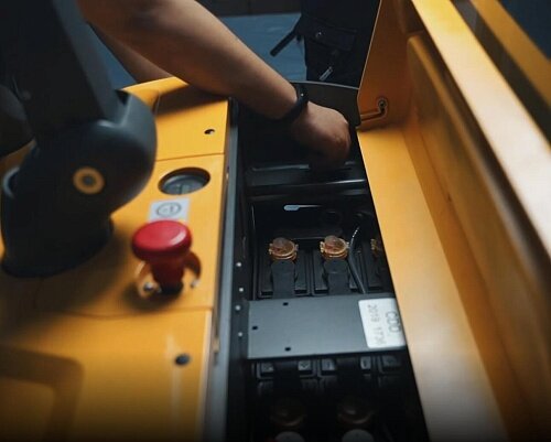 Электроштабелер Xilin CDDK20