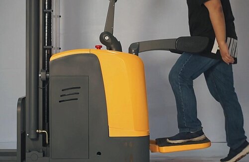 Электроштабелер Xilin CDDK20